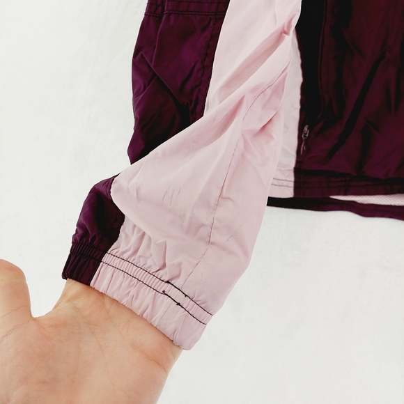 New Balance Women's Track Jacket Full Zip-Up Windbreaker 3029 - Picture 4 of 10